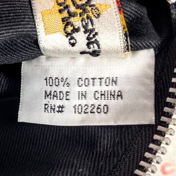 NWT Mickey Mouse Wristlet from With 2 Official Mickey Mouse Club Member Pins - Picture 11 of 13